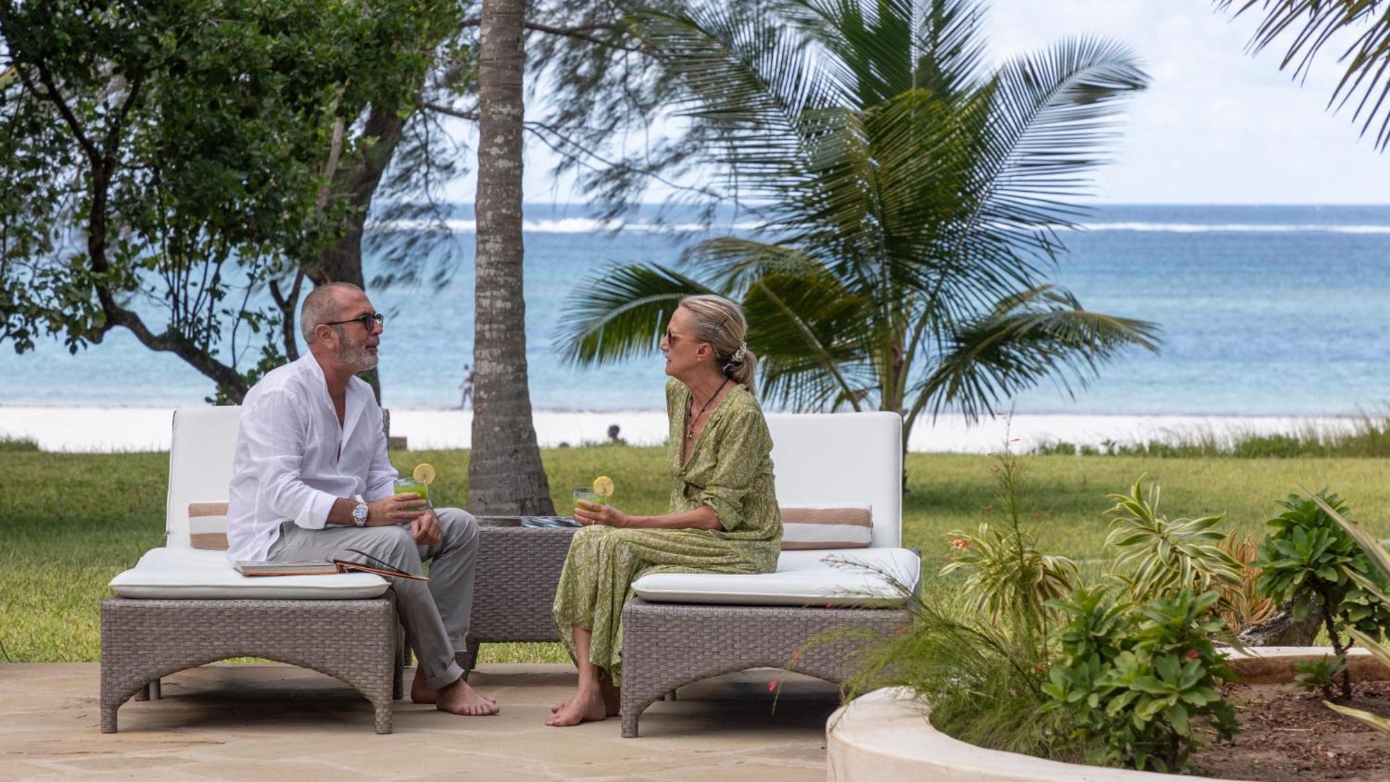 Nomad Beach Resort Диани-Бич Экстерьер фото